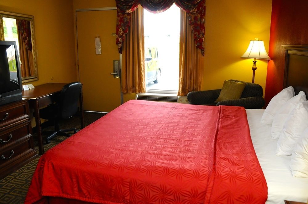 Heritage Inn Milledgeville Bagian luar foto