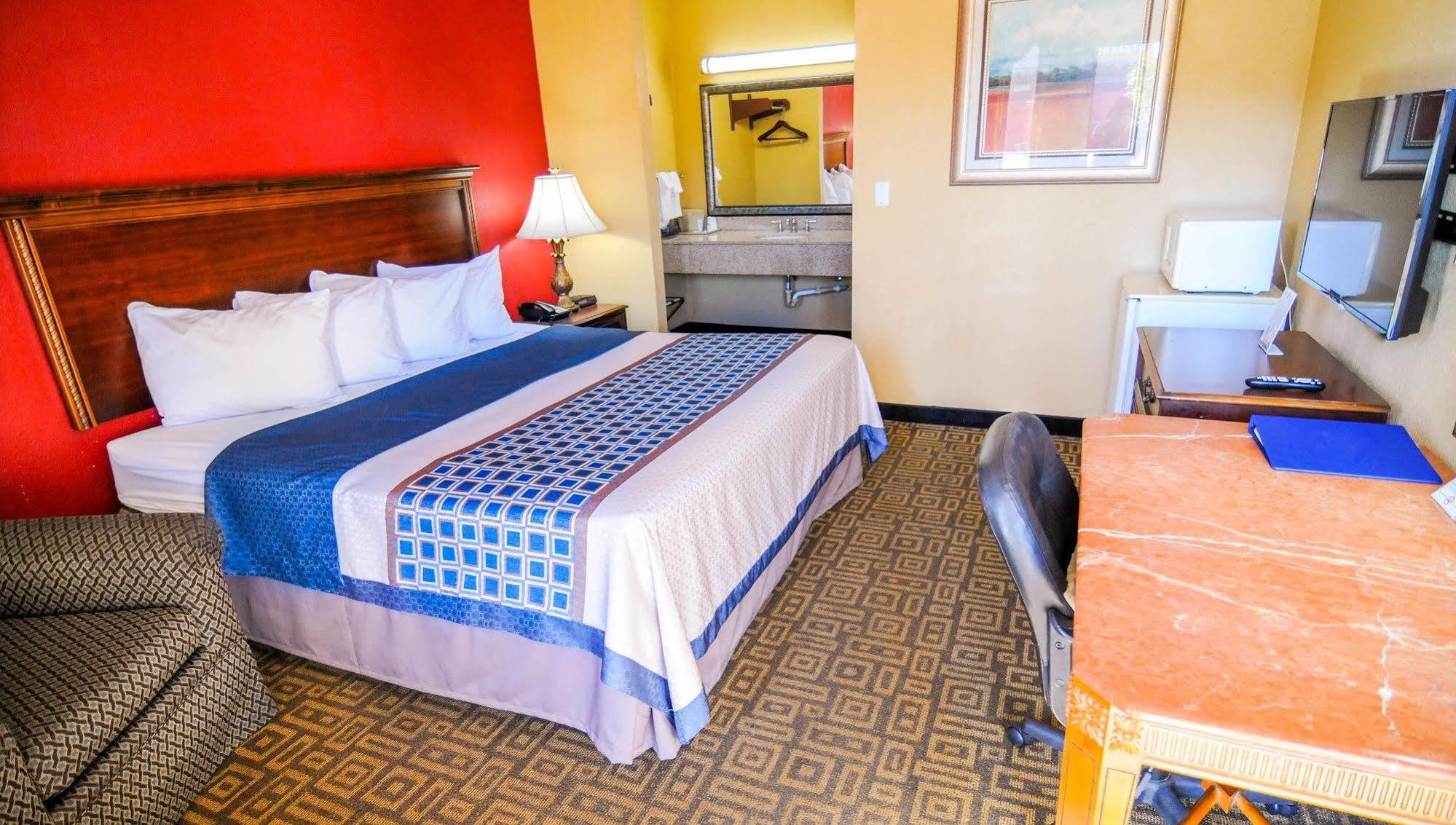 Heritage Inn Milledgeville Bagian luar foto